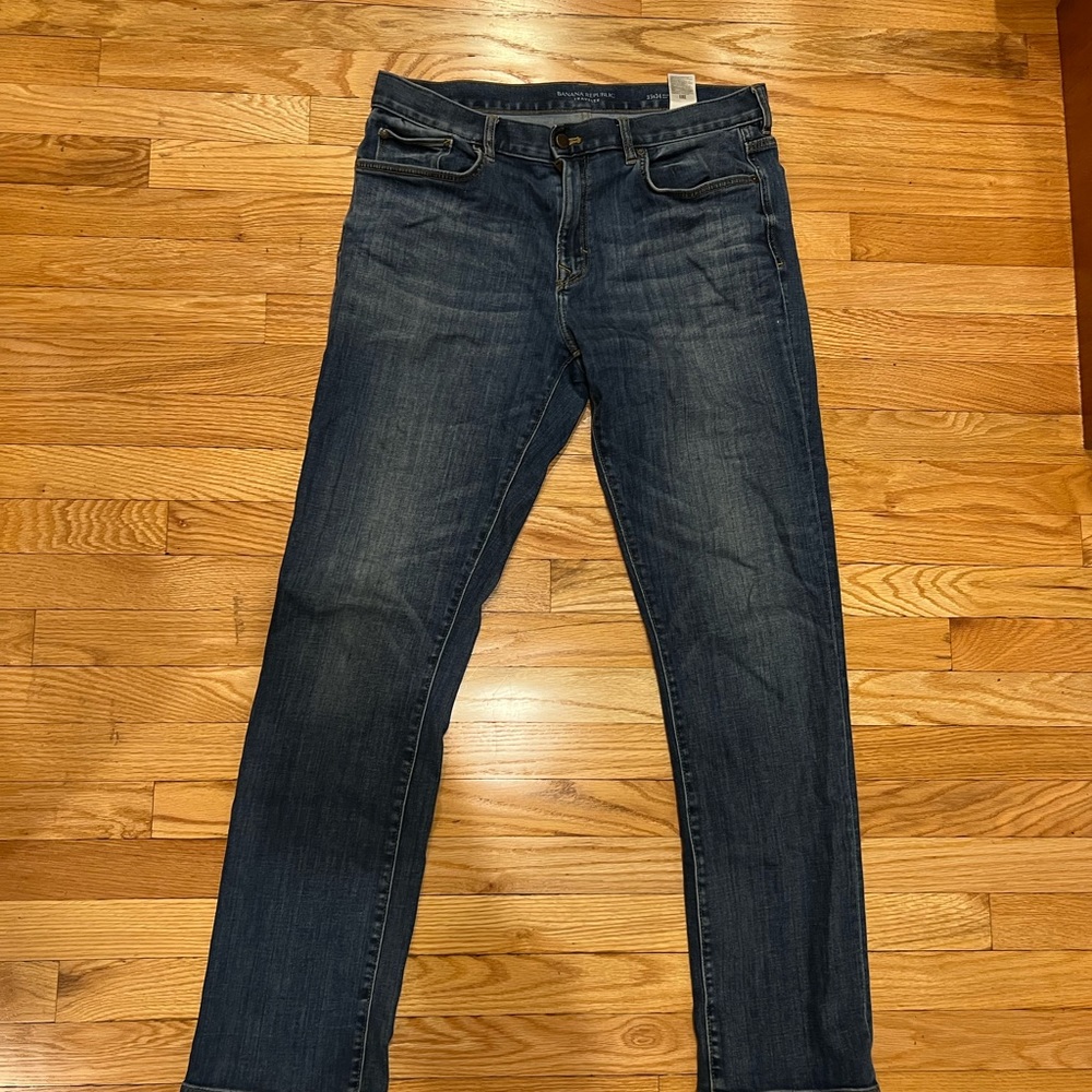 Men's Banana Republic Traveler Slim Fit Medium Wash Jeans, 35x34